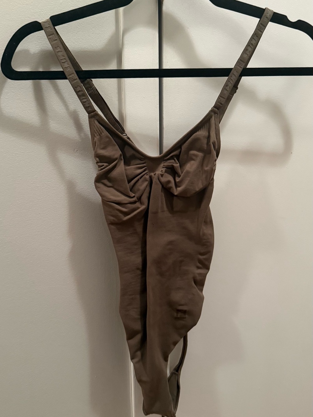 Skims Fendi Olive Green Seamless Thong Bodysuit with box new - Picture 4 of 4